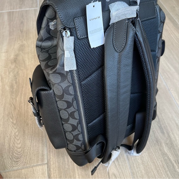 Coach Hudson Backpack In Signature Canvas - Picture 5 of 9